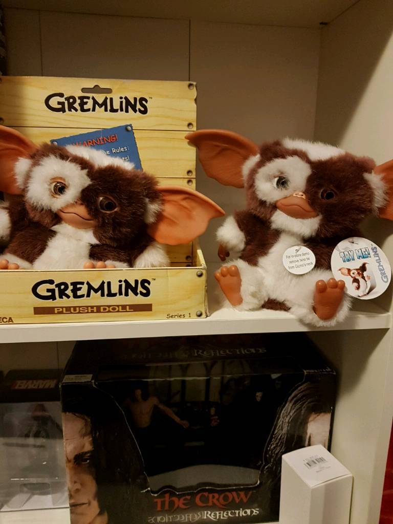 gizmo doll singing